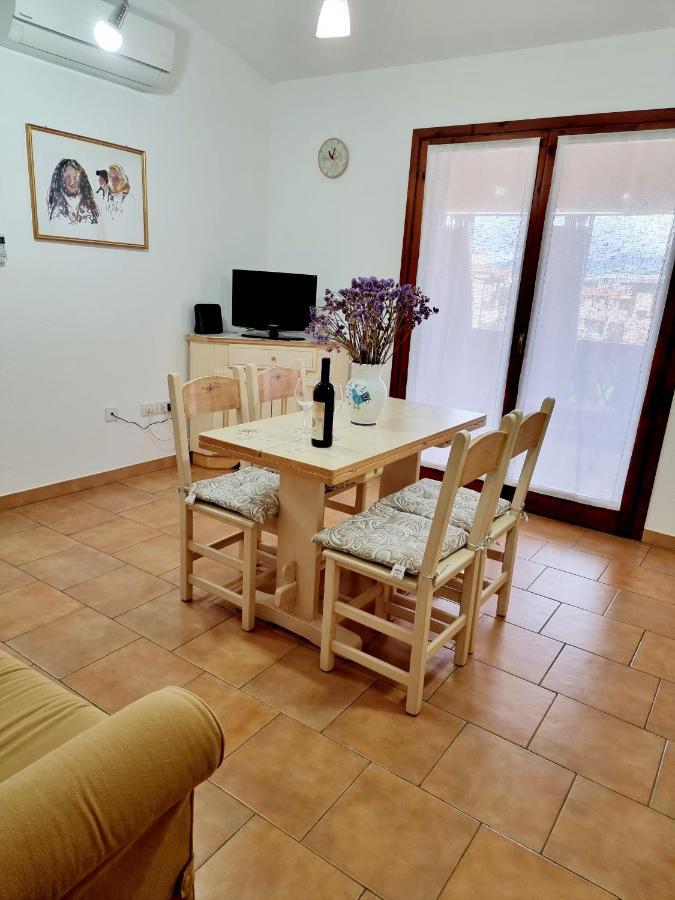 Apartamento La Casa Di Arly Olbia Exterior foto